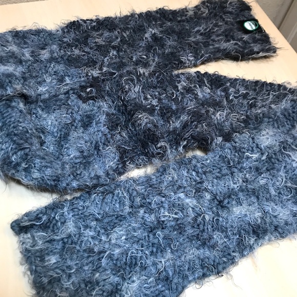 Warm Soft Scarf. Handknitted. Mixed Fibers. Deep Grey Blue & Light Blue. NWT. - Picture 8 of 8